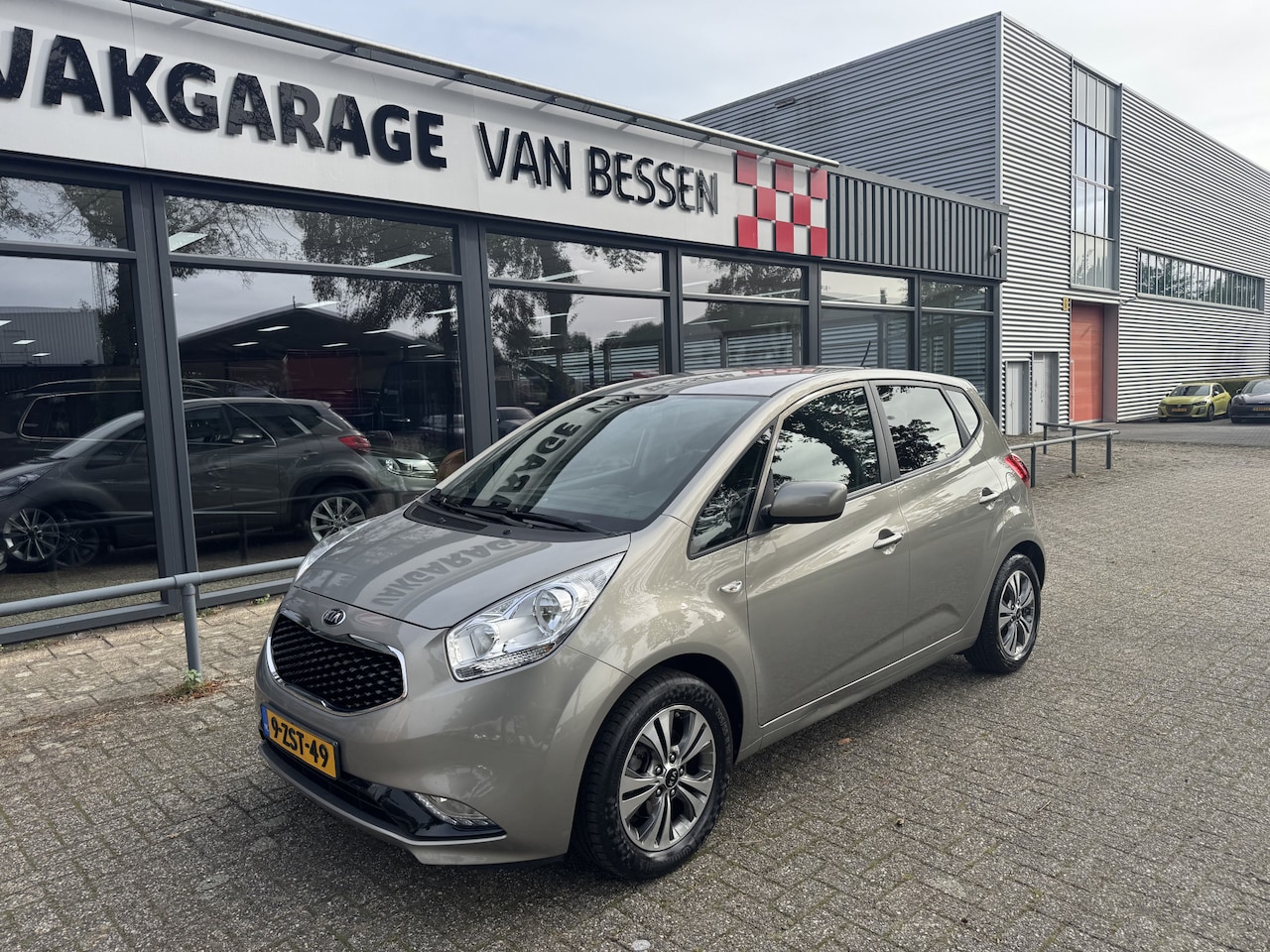 Kia Venga - 1.4 CVVT First Edition LED-CAMERA-TREKHAAK - AutoWereld.nl