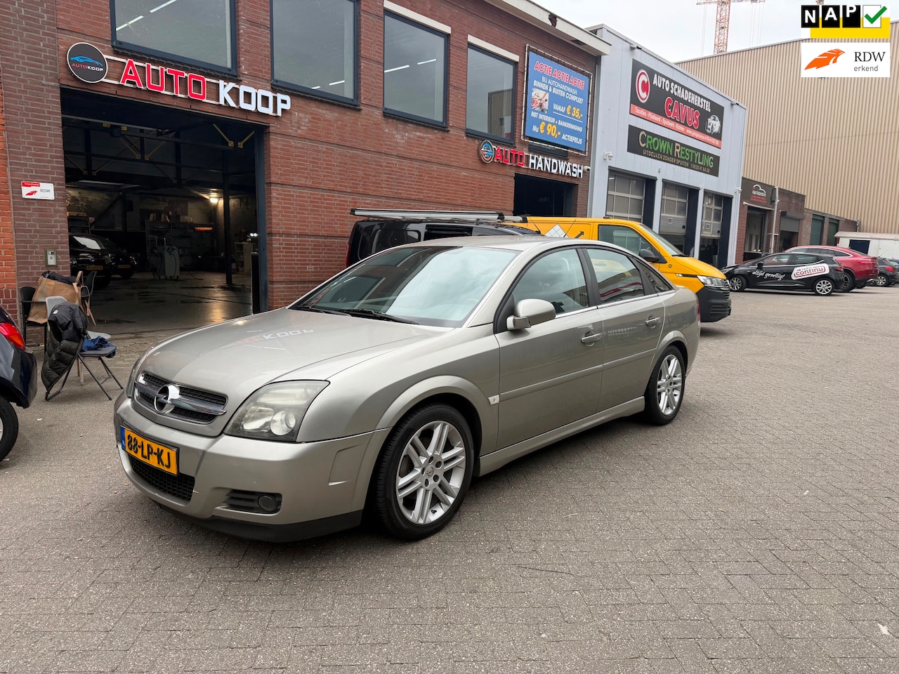 Opel Vectra GTS - 2.2-16V Elegance Clima Cruise Apk 05-2027 - AutoWereld.nl