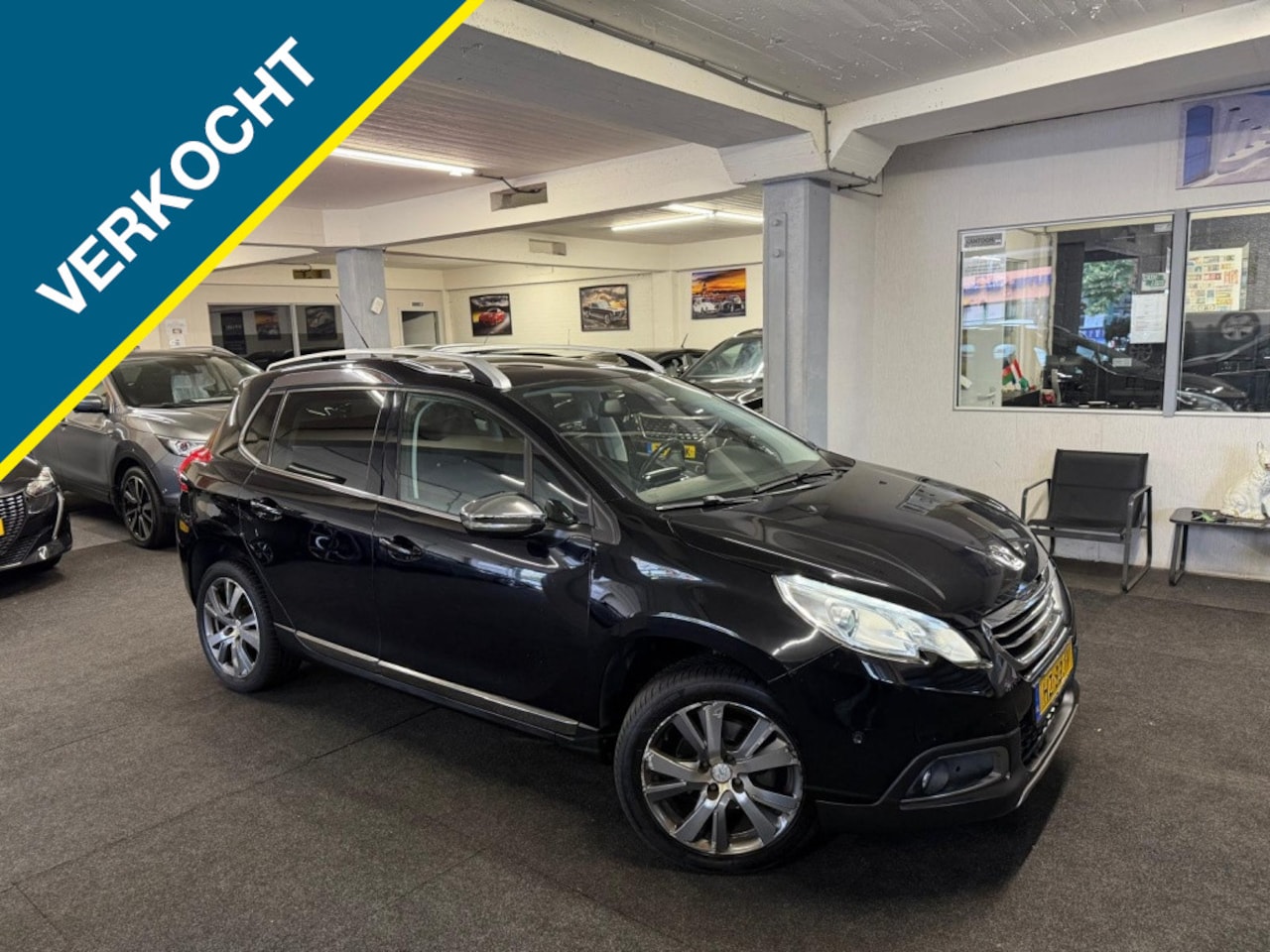 Peugeot 2008 - 1.2 PureTech Allure*Pano*NAP*Nwe d.riem - AutoWereld.nl