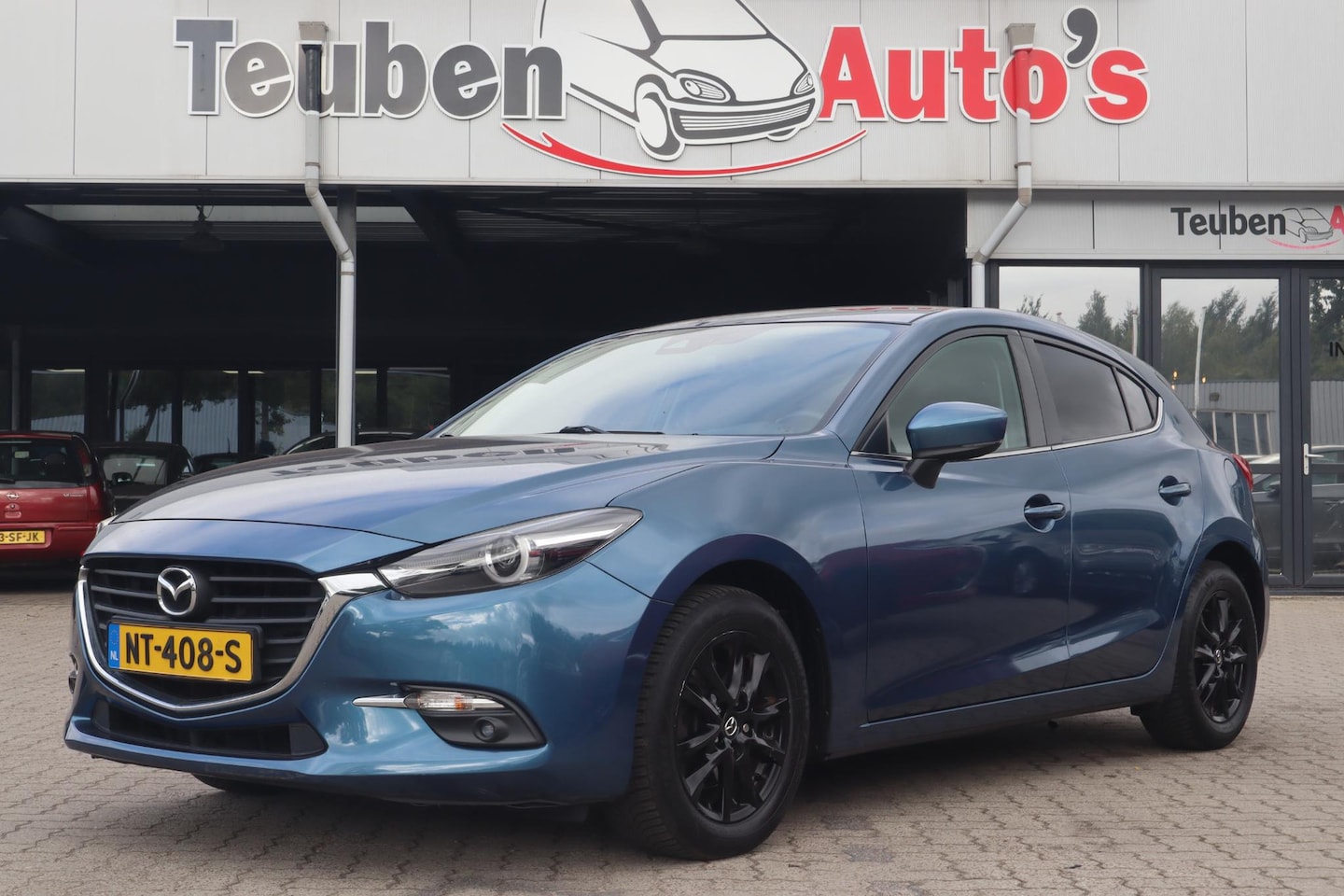 Mazda 3 - 2.0 SkyActiv-G 120 TS+ | Navigatie | Stoel-stuur verwarming | Trekhaak | Cruise control | - AutoWereld.nl