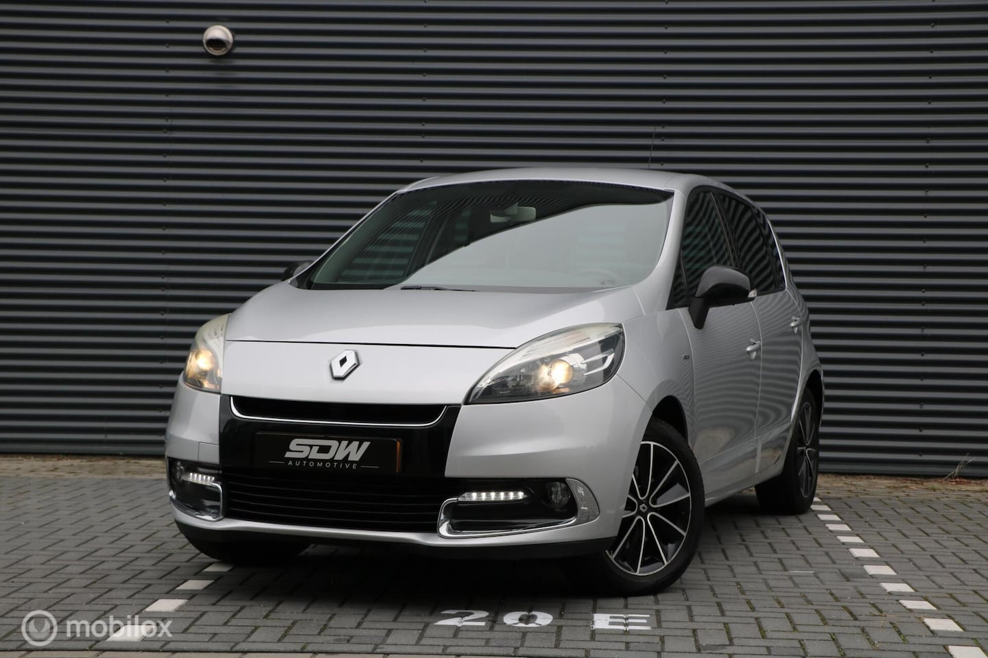 Renault Scénic - 1.2 TCe Bose 1.2 TCe Bose - AutoWereld.nl