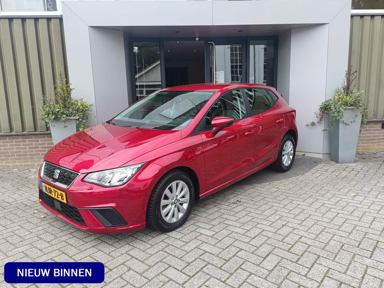 SEAT Ibiza - 1.0 MPI Reference | Airco | Trekhaak | LM velgen | Cruise controle | - AutoWereld.nl