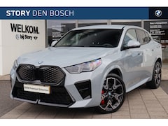BMW iX2 - eDrive20 M Sport / Sportstoelen / Comfort Access / Adaptieve LED / Head-Up / Parking Assis