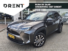 Toyota Yaris Cross - 1.5 Hybrid 115 Dynamic | Sensoren v/a | Navi | Stoelverwarming |