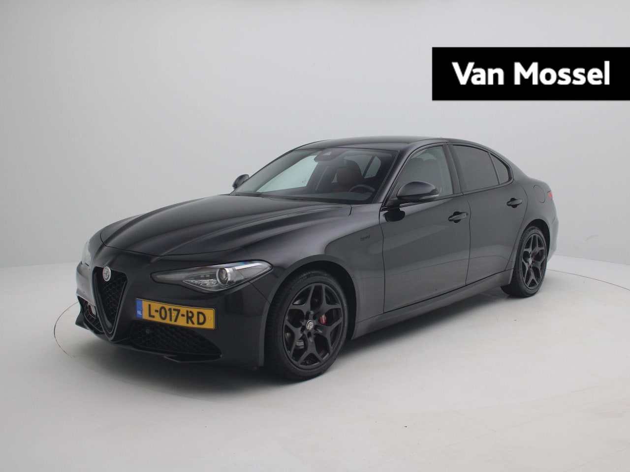 Alfa Romeo Giulia - 2.0T Sprint | Apple Carplay/Android Auto | Lederen Bekleding | Camera | Lichtmetalen Velge - AutoWereld.nl