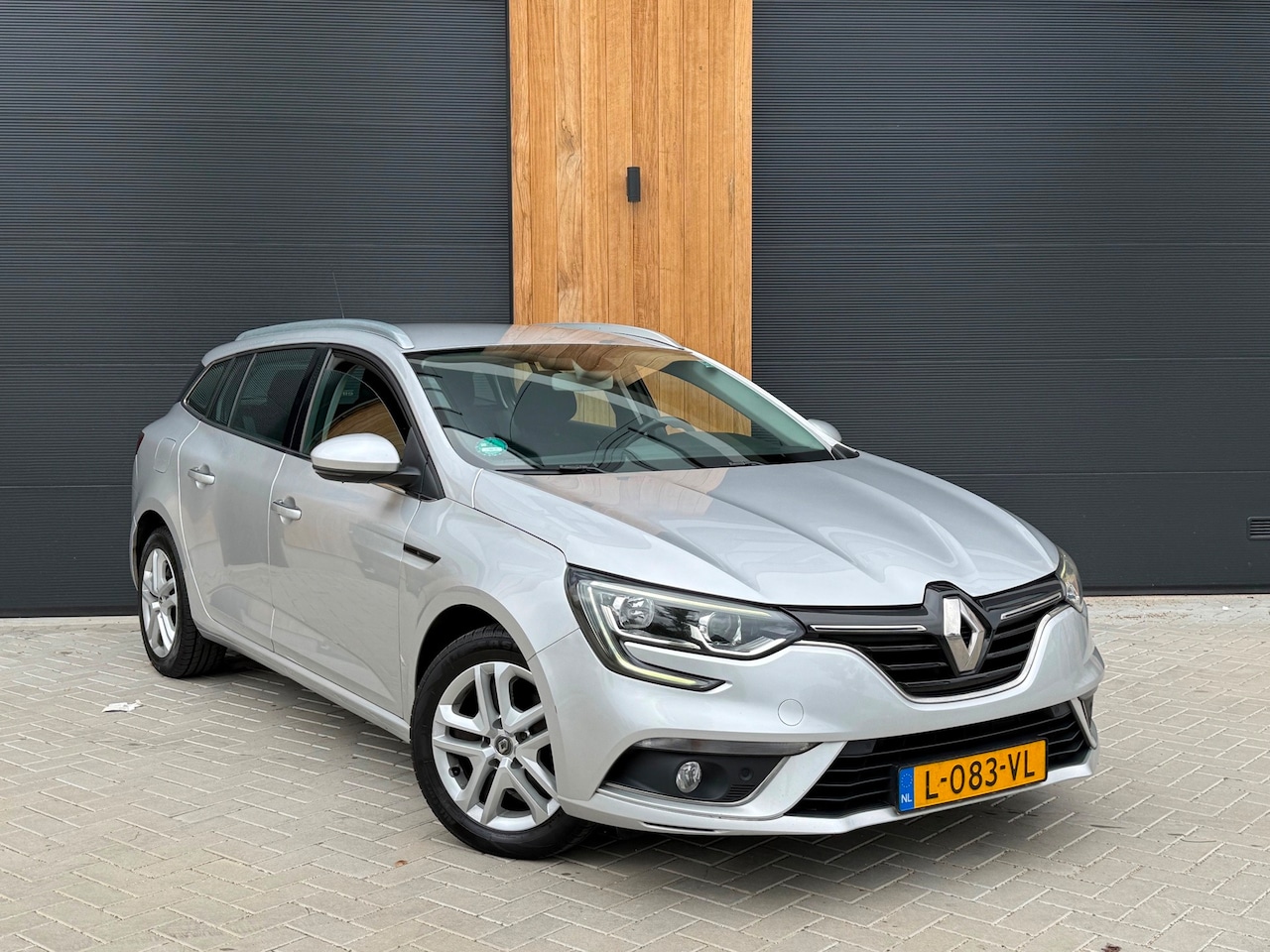 Renault Mégane Estate - 1.5 dCi Limited (bj 2018) AUTOMAAT|NAVI|CLIMATE CONTROL - AutoWereld.nl