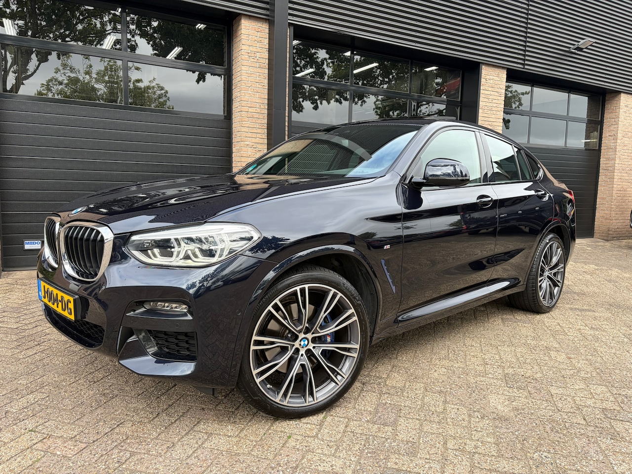 BMW X4 - XDrive20i M-Pakket High Executive Edition Trekhaak Carplay - AutoWereld.nl