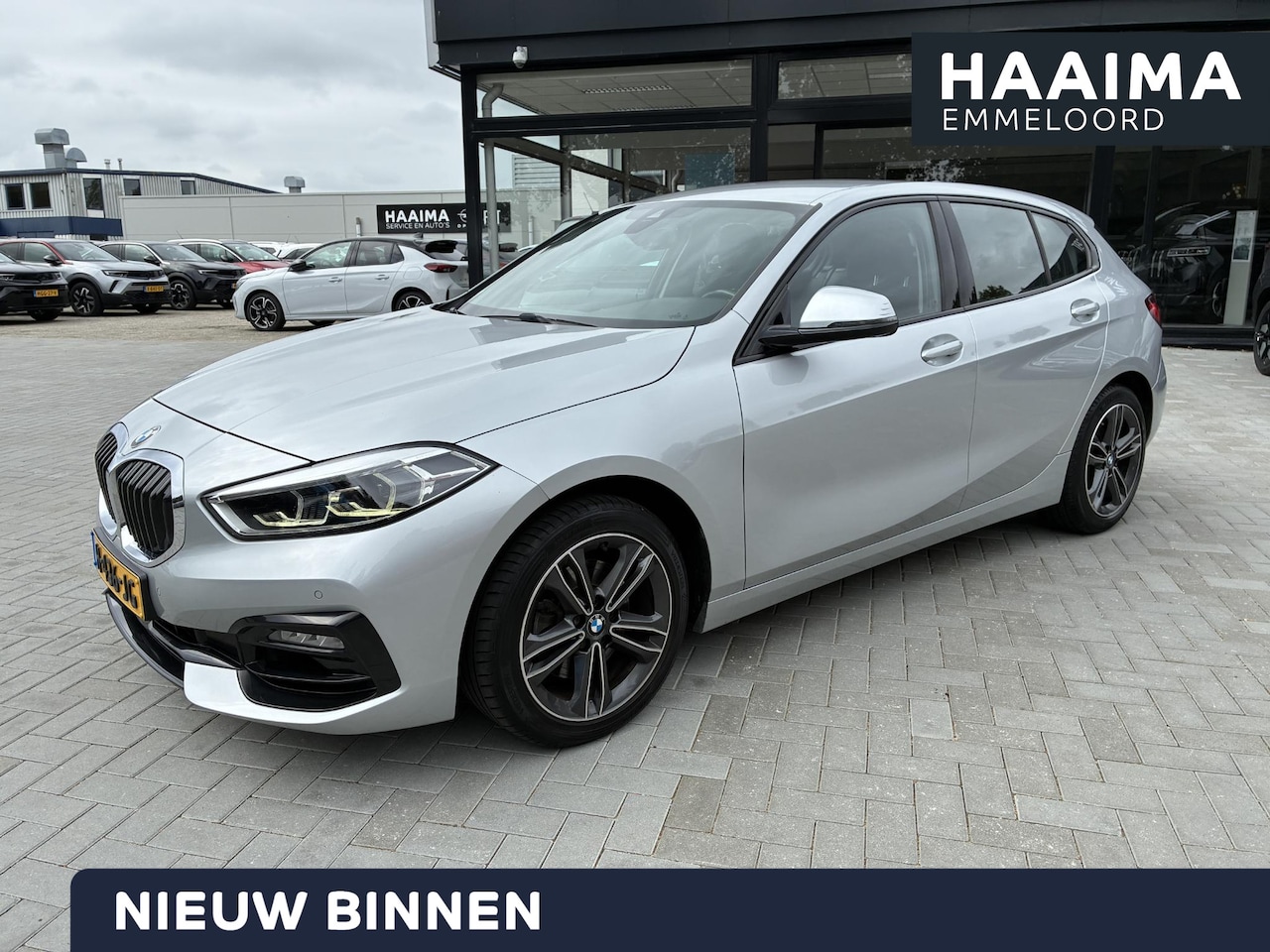 BMW 1-serie - 118i Executive Sport-Line Edition Automaat | ECC | Navigatie | Digitaal Dashbord | Parkpil - AutoWereld.nl