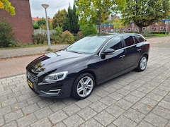 Volvo V60 - 2.4 D6 Twin Engine 162kw R-Design+ EURO 6 Black Edition