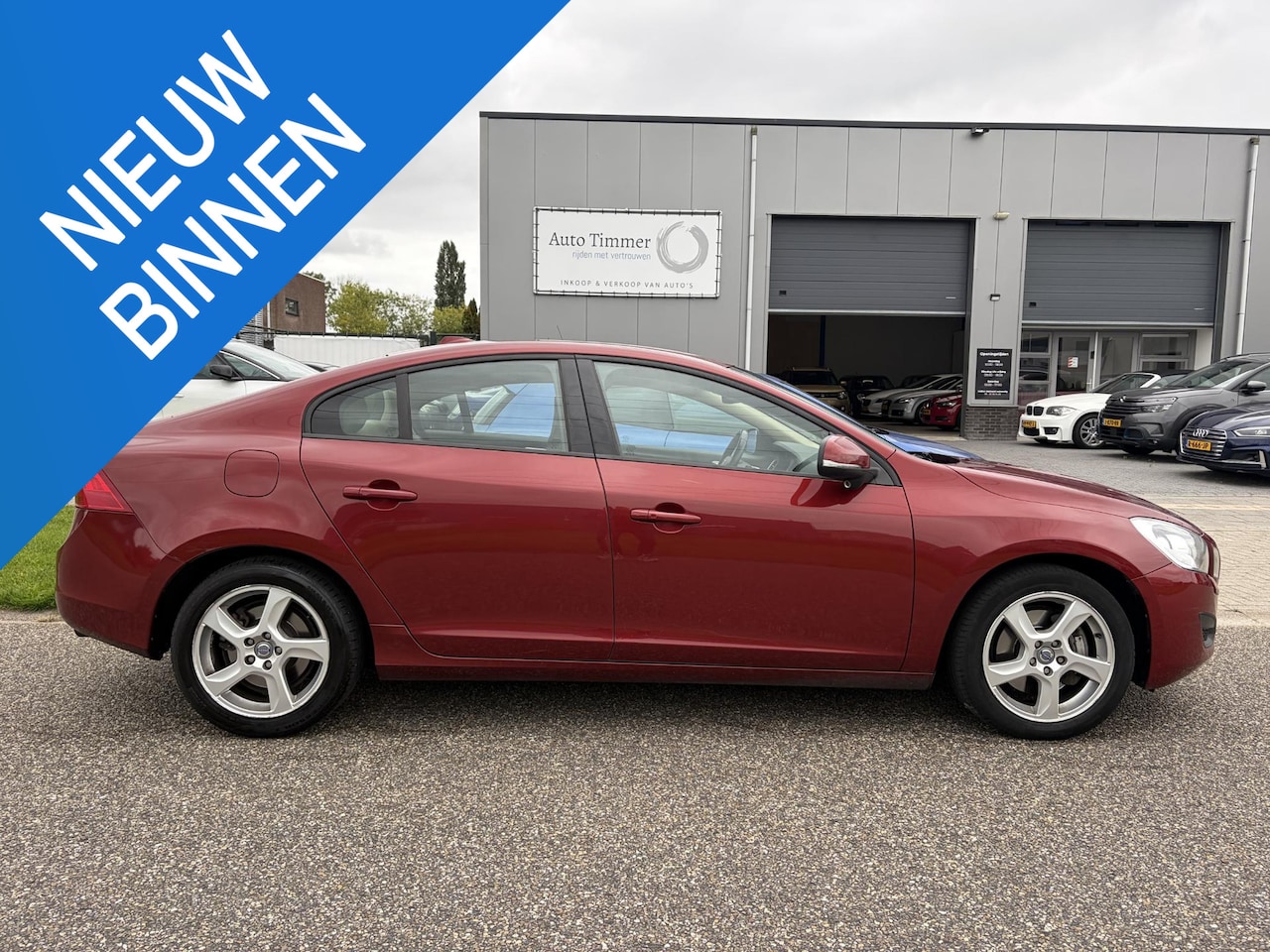 Volvo S60 - 2.0T Intro Edition AUTOMAAT, MOOIE AUTO! - AutoWereld.nl