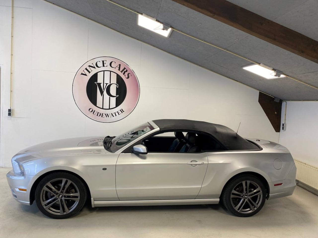 Ford Mustang - 3.7L V6 Cabriolet - AutoWereld.nl