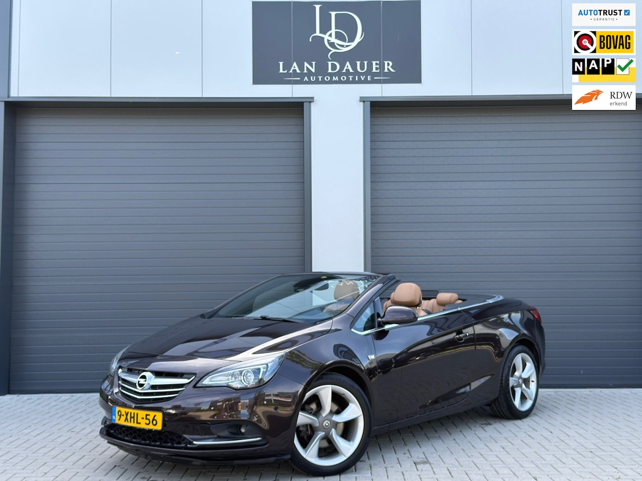 Opel Cascada - 1.6 Turbo Cosmo / NAP / AUTOMAAT / BOMVOL - AutoWereld.nl