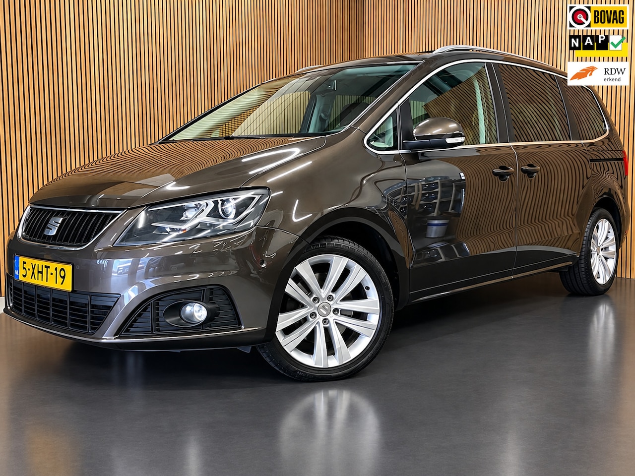 SEAT Alhambra - 1.4 TSI|7-PERSOONS|AUTOMAAT|LEDER|PANO|STOELVERW.|ELEK.STOELEN+A-KLEP|CAMERA|CRUISE+CLIMA| - AutoWereld.nl