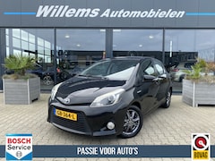 Toyota Yaris - 1.5 Full Hybrid Aspiration Camera , Clima , Cruise , Lm velgen