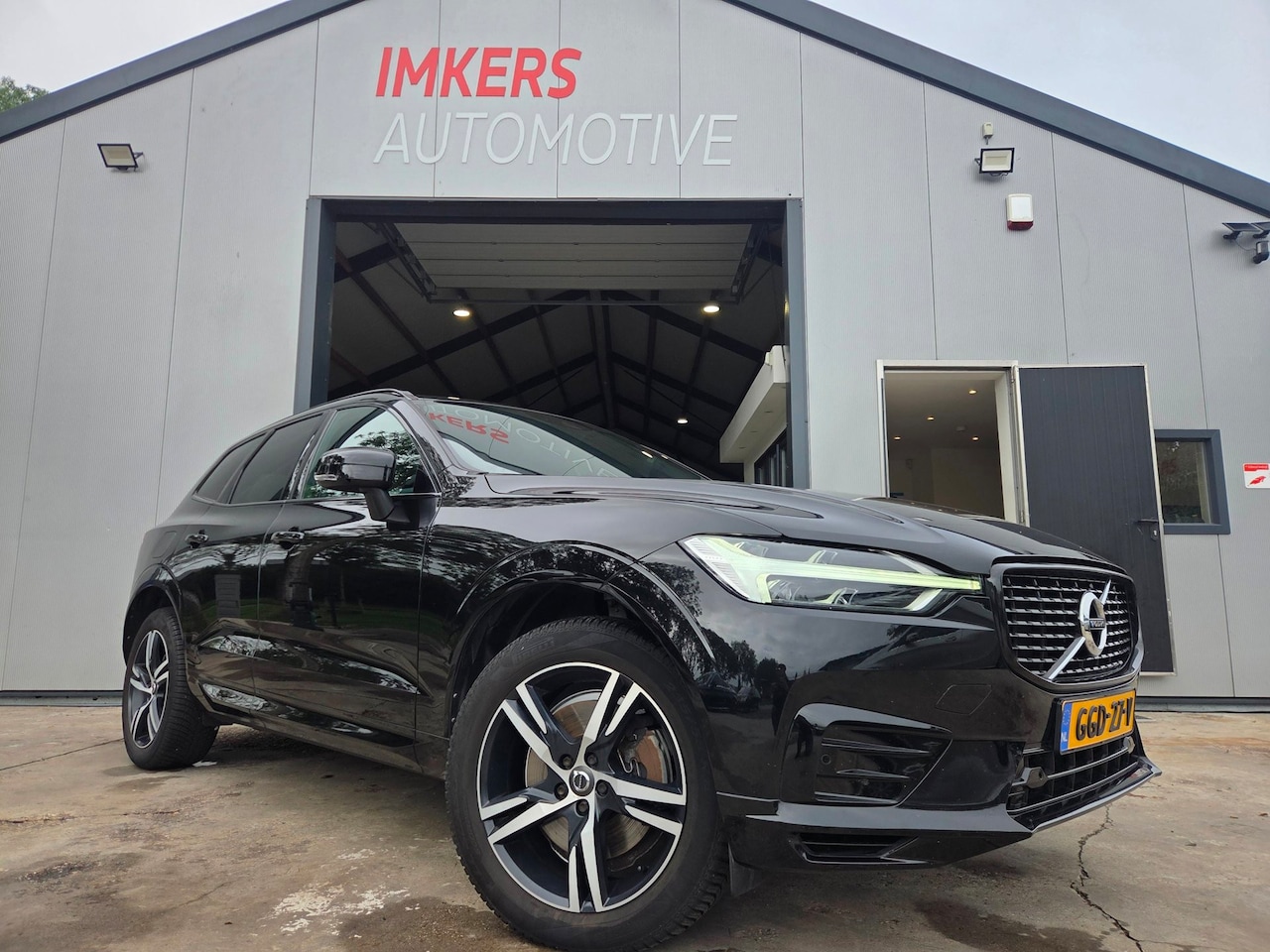 Volvo XC60 - 2.0 T4 Inscription R Design - AutoWereld.nl