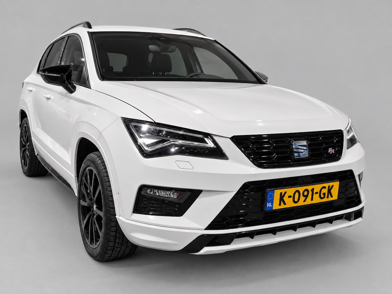 SEAT Ateca - 1.5 TSI FR Business Intense - AUT - Panoramadak - Adapt Cruise - Lane Ass - Beats Audio - - AutoWereld.nl