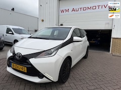 Toyota Aygo - 1.0 VVT-i x-play AIRCO APK T/M 12-9-2027