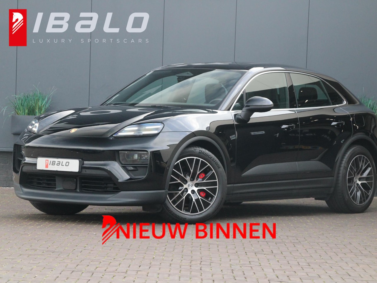Porsche Macan - 4 S 100 kWh | 517pk | BOSE | Pano | Luchtvering | - AutoWereld.nl