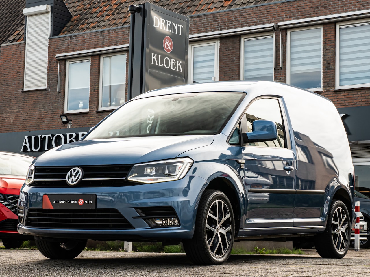 Volkswagen Caddy - 2.0 TDI L1H1 BMT Highline 17 INCH LED KOPLAMPEN TREKHAAK ADAP CRUISE - AutoWereld.nl