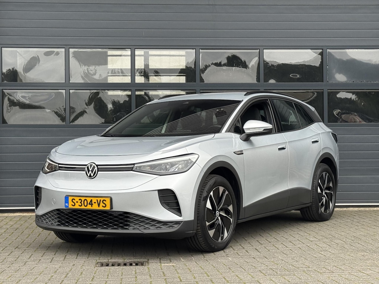 Volkswagen ID.4 - PRO 77 KWH (96% SOH) I STOELVERWARMING I P-CAMERA I NAVIGATIESYSTEEM I GROOT ACCUPAKKET - AutoWereld.nl