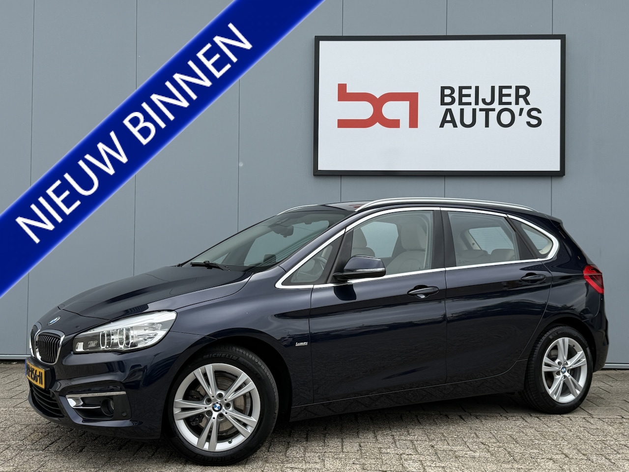 BMW 2-serie Active Tourer - 220i High Executive Automaat Navi/Trekhaak. - AutoWereld.nl