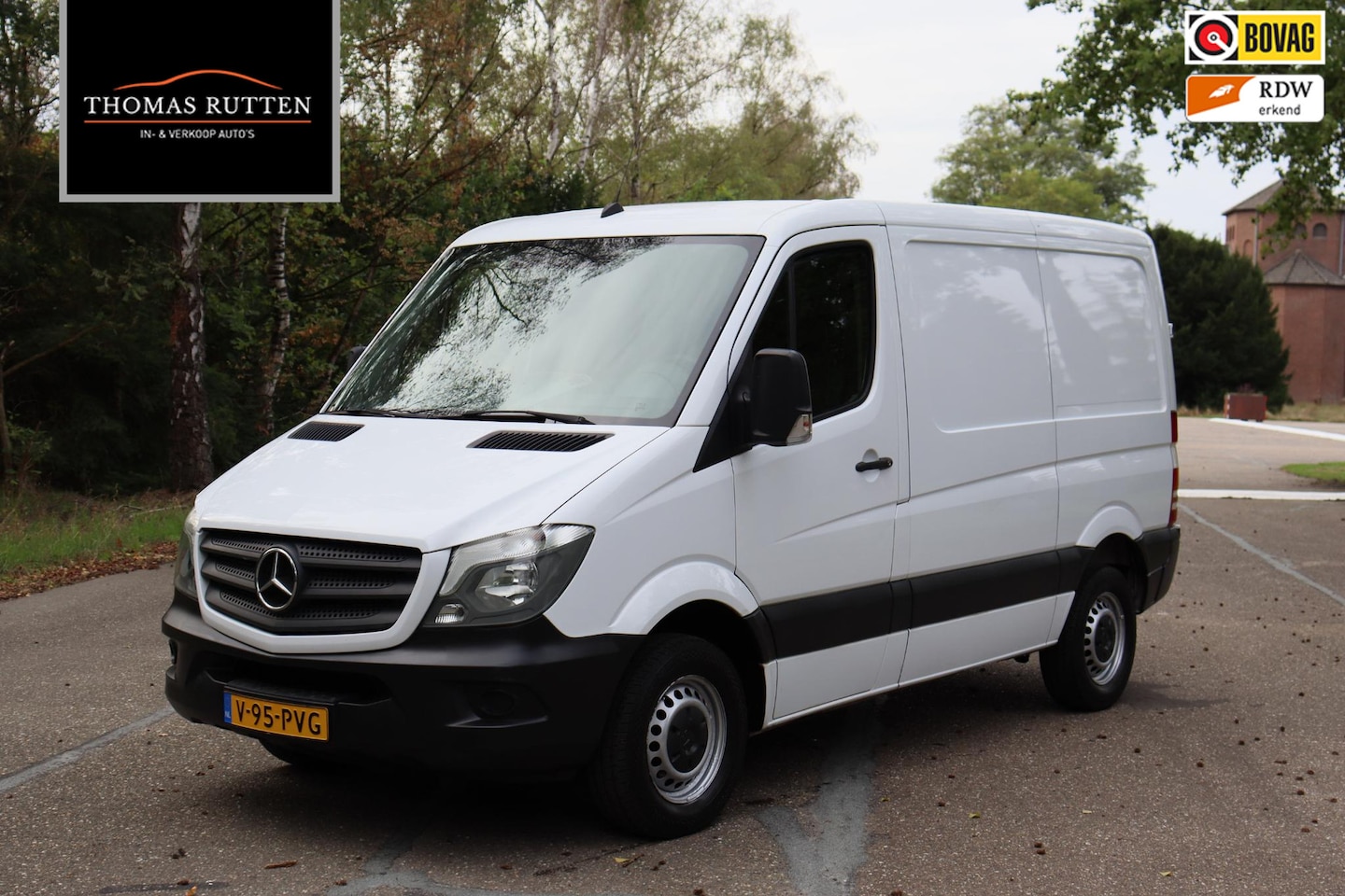 Mercedes-Benz Sprinter - 211 2.2 CDI 325 2017 | Airco | Trekhaak | Elektrische Ramen | Centrale Vergrendeling | Boo - AutoWereld.nl