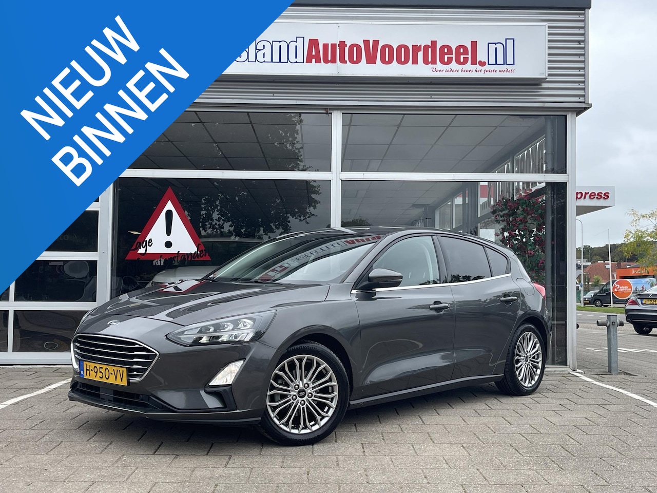 Ford Focus - 1.0 EcoBoost Titanium Business 1.0 EcoBoost Titanium Business - AutoWereld.nl