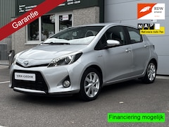 Toyota Yaris - 1.5 Full Hybrid Dynamic Keyless Camera Cruise Trekhaak Bleutooth