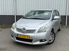 Toyota Verso - 1.8 VVT-i Aspiration 7persoons. Cruise Airco PDC Trekhaak
