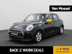 MINI 5-Deurs - 1.5 One Essential | Navigatie | LMV | Parkeer sensoren | Climate control | Union Jack acht