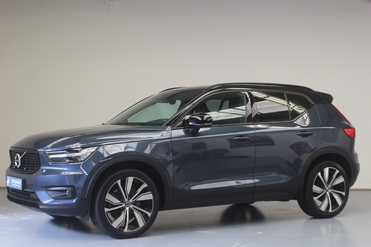 Volvo XC40 - T5 Recharge R-Design | Rijklaarprijs | 20'' velgen | - AutoWereld.nl