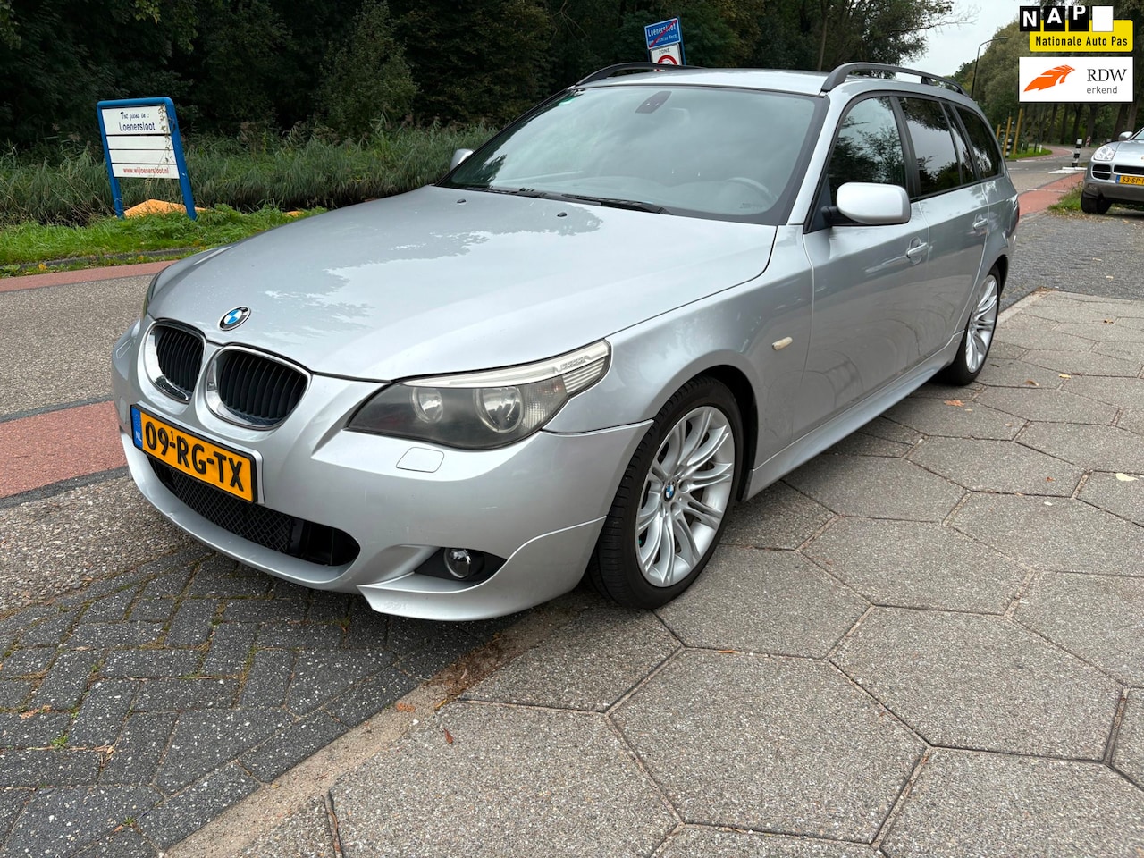 BMW 5-serie Touring - 530i 6-HANDBAK + Trekhaak! - AutoWereld.nl