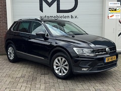 Volkswagen Tiguan - 1.4 TSI ACT Business-Trekhaak-DealerOnderHouden-Leder-Carplay-Camera-Stoelverwarming-Clima
