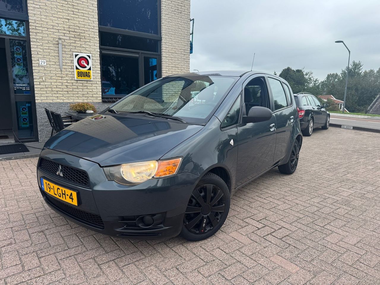 Mitsubishi Colt - 1.1 Edition One- nap- nl auto - AutoWereld.nl