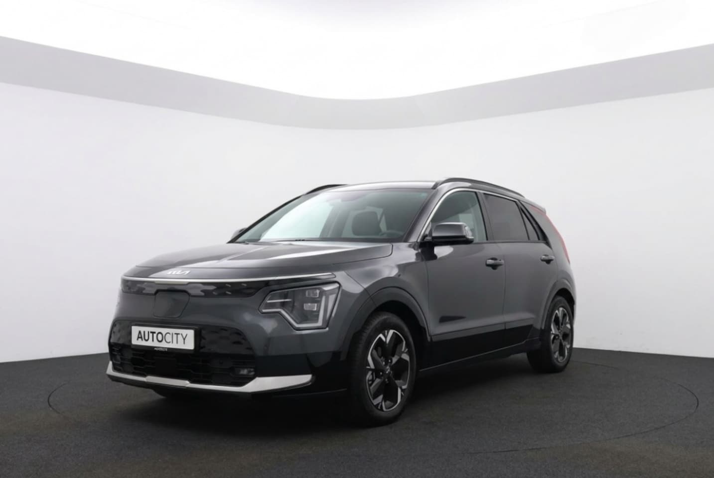 Kia Niro EV - DynamicplusLine 64.8 kWh Schuifdak l Leder l HUD l VOL OPTIES - AutoWereld.nl