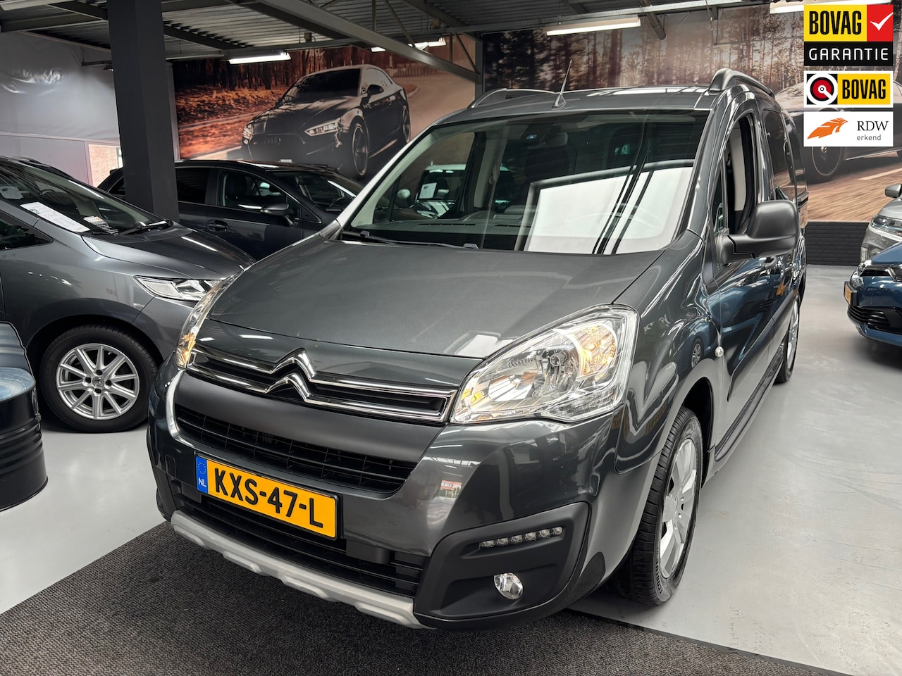 Citroën Berlingo - 1.2 PureTech XTR / Navi / Trekhaak - AutoWereld.nl