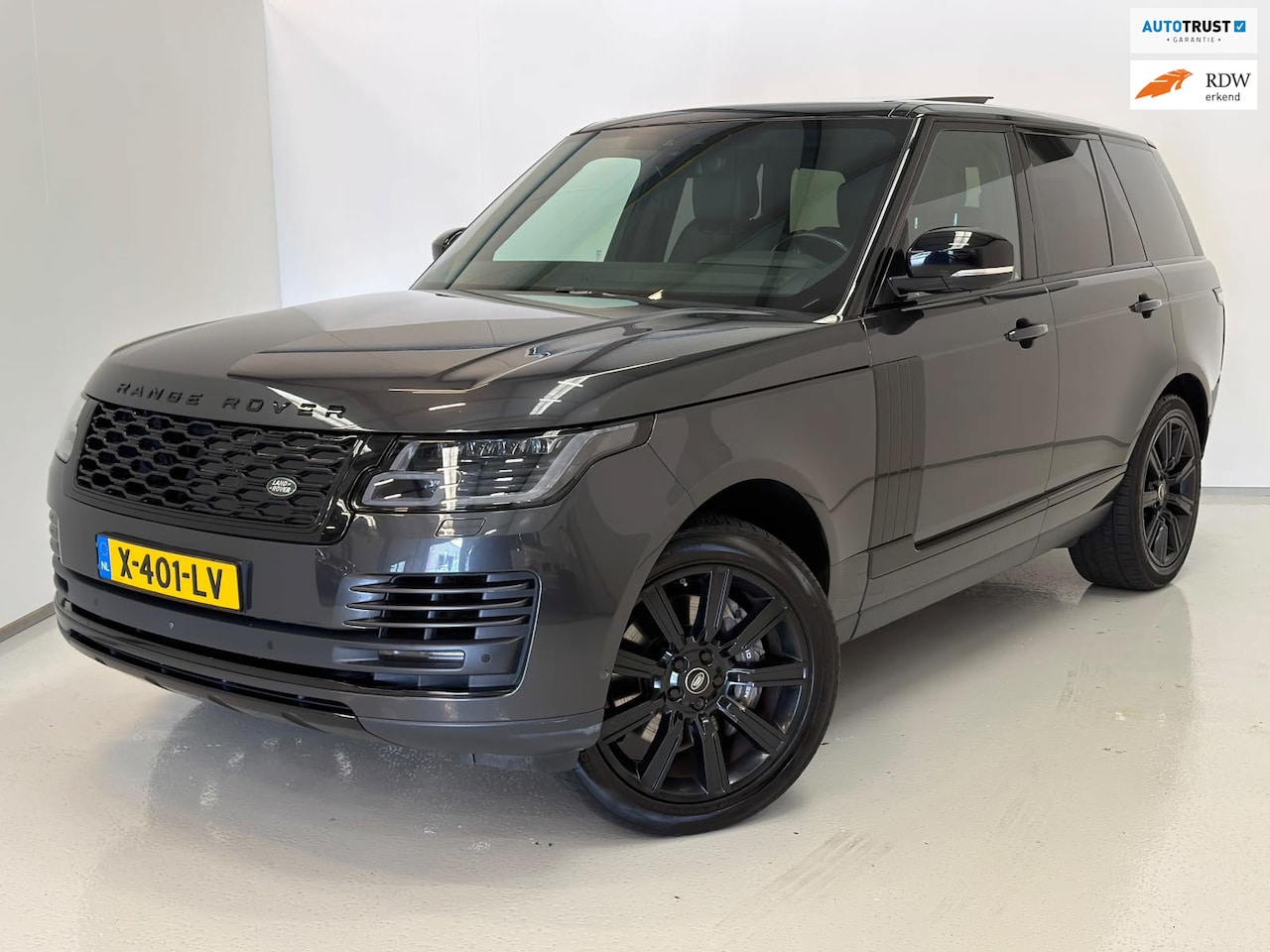 Land Rover Range Rover - 2.0 P400e Vogue / Pano / Meridian / Memory - AutoWereld.nl