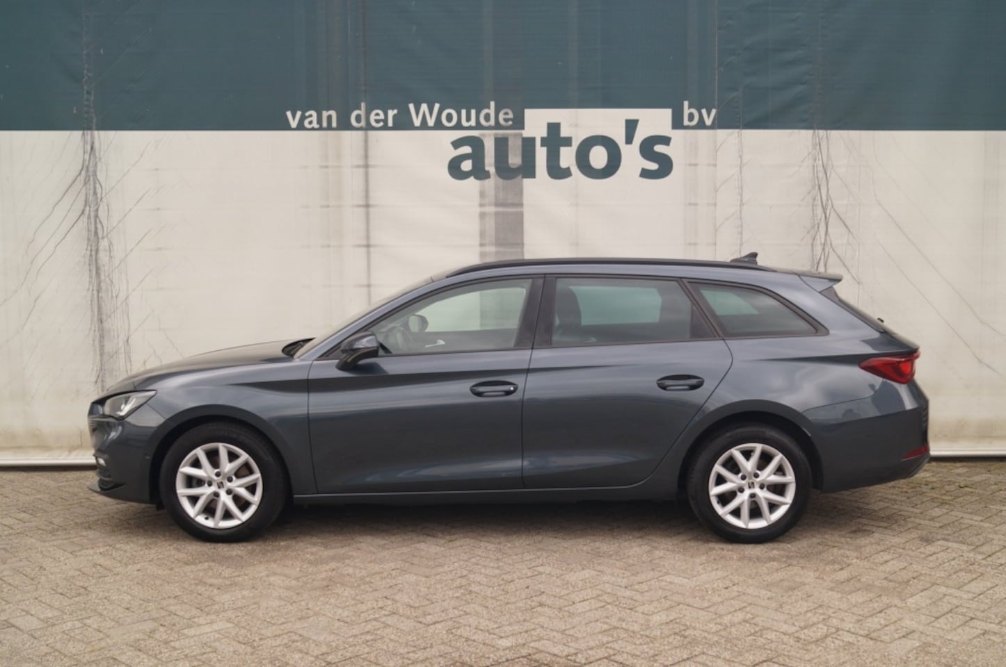 SEAT Leon ST - 1.0 TSI 110pk Style Business Intense -LED-ECC-CAM- - AutoWereld.nl