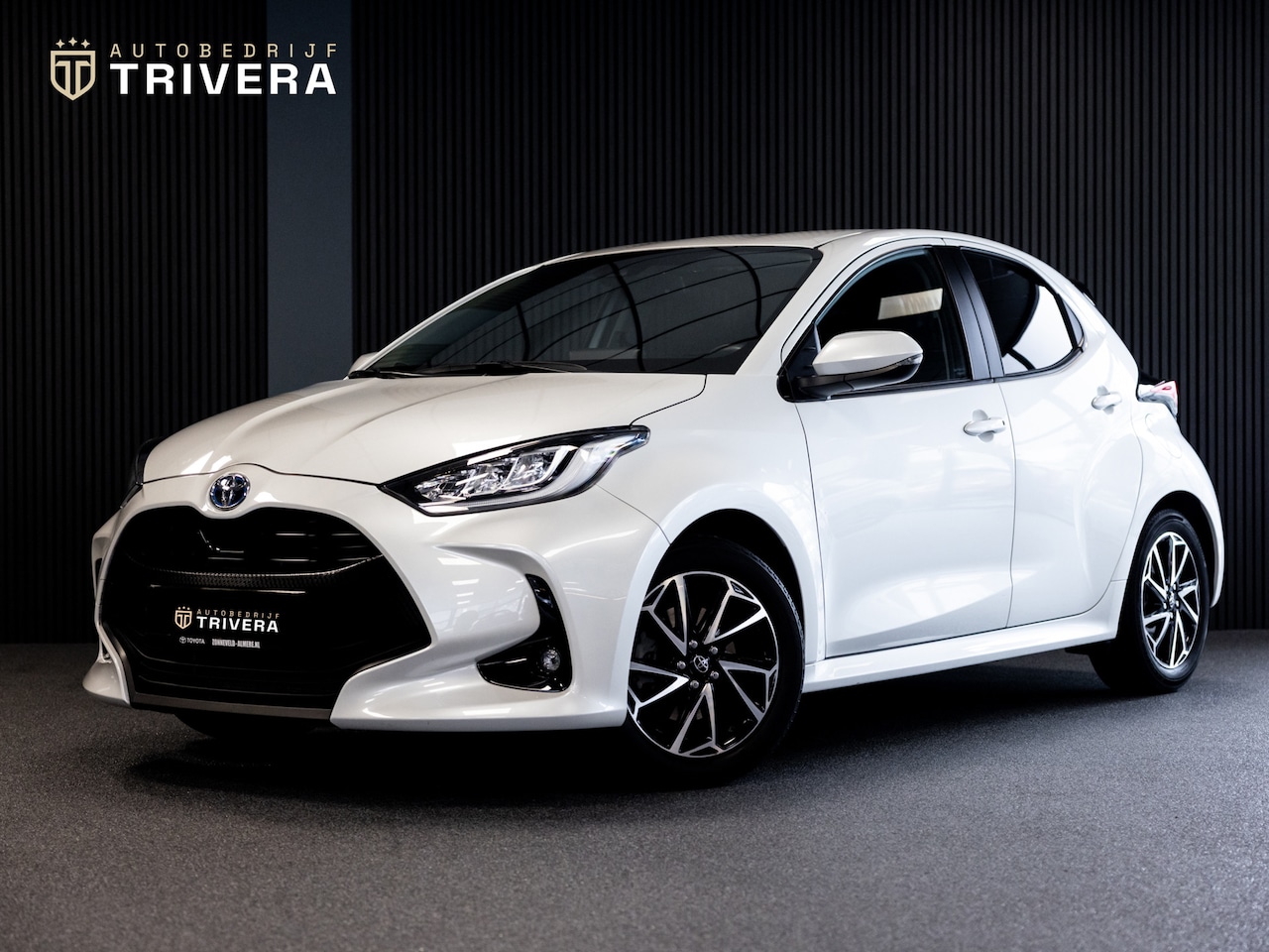Toyota Yaris - 1.5 Hybrid Dynamic l SoH 94% l AUT.l CAM l 1ste eig.l CARPLAY l BTW Auto l Dealer onderhou - AutoWereld.nl