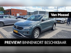 Volkswagen T-Roc - 1.5 TSI Life Edition 150 PK| Origineel Nederlands | 1e Eigenaar | Achteruitrijcamera | Par