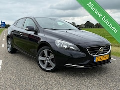Volvo V40 - 1.6 T3 Kinetic 150pk | Orig NL | Navi
