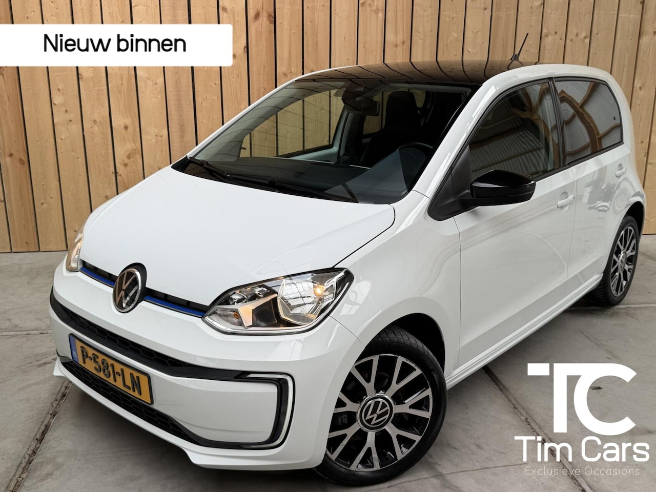 Volkswagen e-Up! - e-up! Style SoH 88% | Achteruitrijcamera | Afwijkende dakkleur | Climate & cruise control - AutoWereld.nl