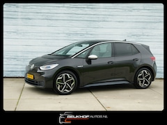 Volkswagen ID.3 - First Plus 58 kWh Cam Adapt Cruise Soh 92.4%