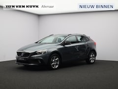 Volvo V40 Cross Country - T4 180PK Momentum / Trekhaak / 17" / Navigatie / Bluetooth / Cruise Control /