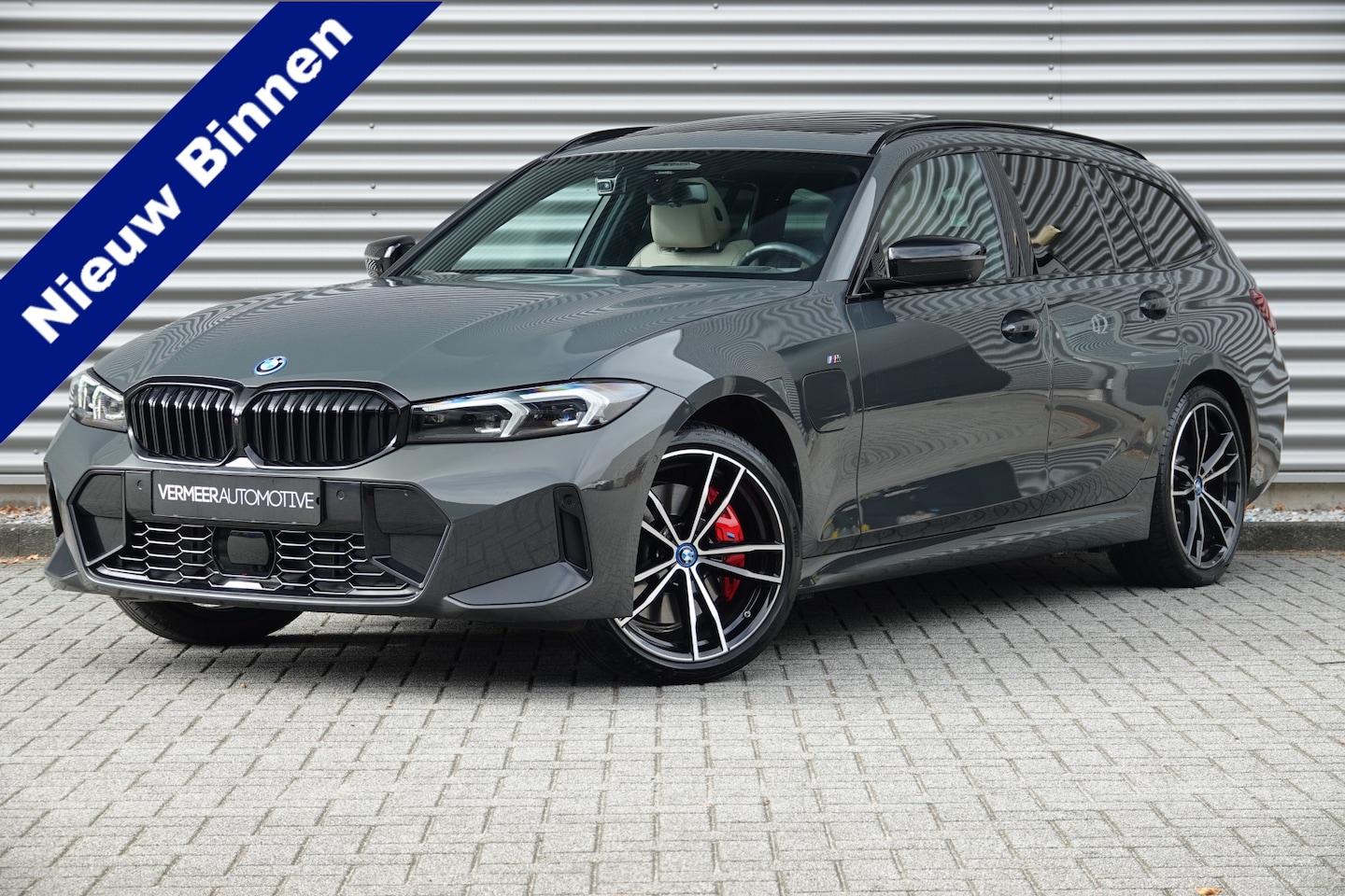 BMW 3-serie Touring - 330e M-Sport Pro | Panodak | Trekhaak | H&K | HUD | Carbon | Memory | ACC | - AutoWereld.nl
