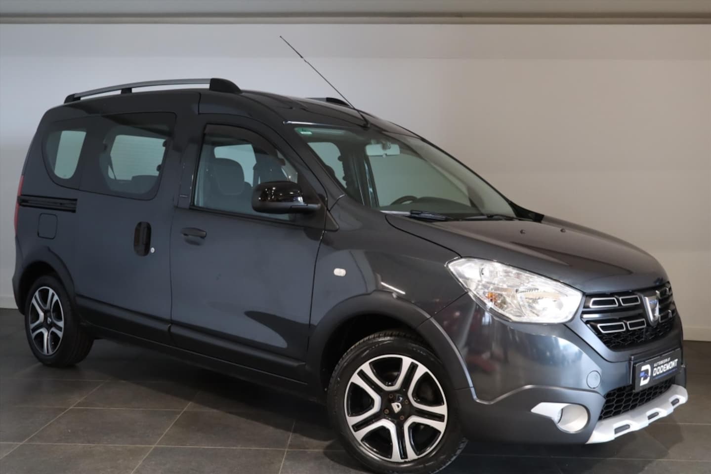 Dacia Dokker - 1.2 Tce 115pk Stepway Ambiance navigatie,cruise controle - AutoWereld.nl