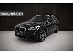BMW X1 - sDrive18i Executive Edition | Stoelverwarming | Head-Up Display | Cruise Control | Parkeer