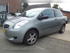 Toyota Yaris - 1.0 VVTi Terra