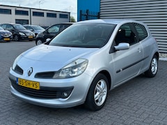 Renault Clio - 1.2-16V Team Spirit | NIEUWE DISTRIBUTIE