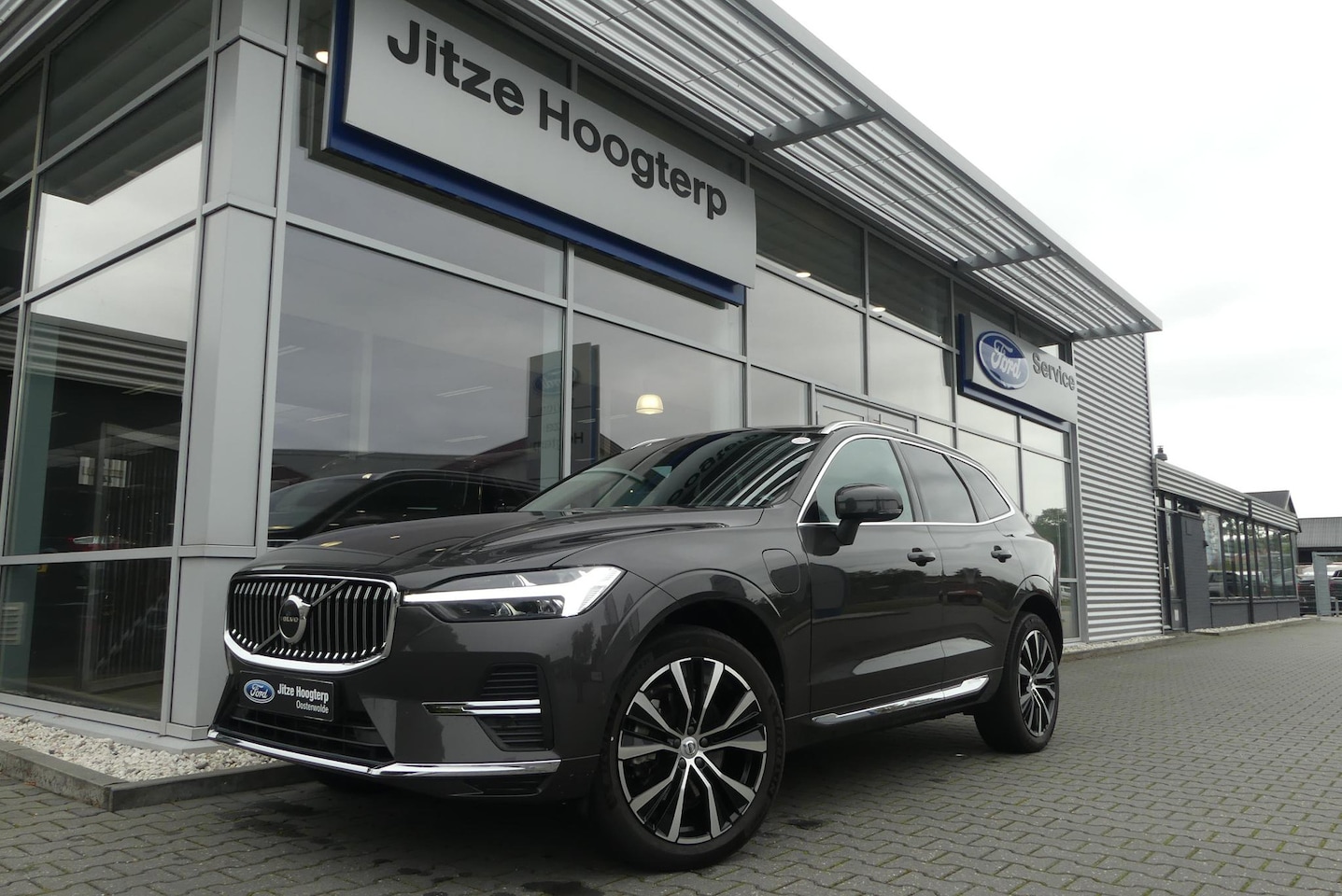 Volvo XC60 - 2.0 T6 Plug-in hybrid AWD Plus Bright PANO, MEMORY 2X, WINTER PACK, ADAPT. CRUISE, CLIMA, - AutoWereld.nl